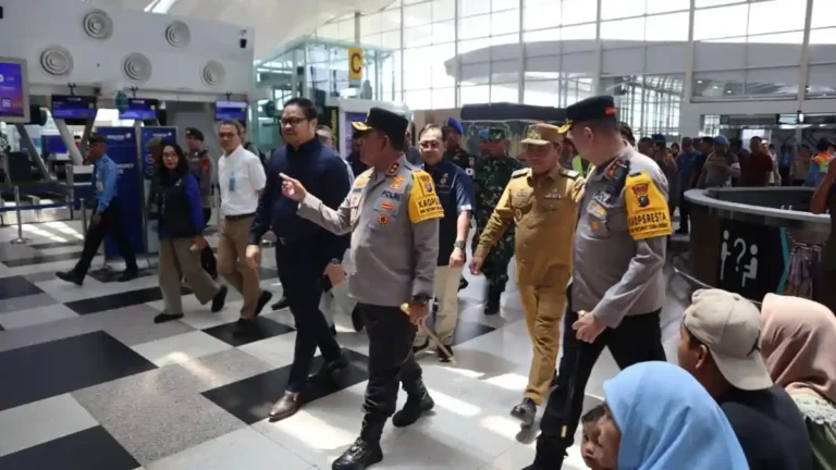 KombesPolHendriaLesmanaSrfds