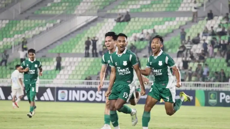 SelebrasipesepakbolaPSMSMedanseusaimencetakgolkegawangPSPS