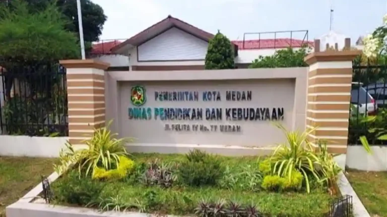 Suasana-aktivitas-apel-di-Dinas-Pendidikan-dan-Kebudayaan-Pemko-Medan