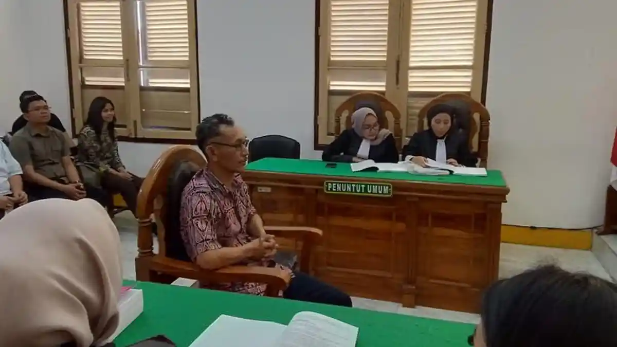 Ketua-Badan-Usaha-Milik-Nagori-BUMNag-Unggul-Jaya-Jantuahman-Purba_