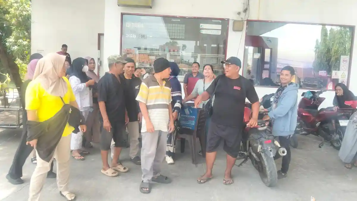 SOLAR-Warga-nelayan-asal-Percut-Seituan-Kabupaten