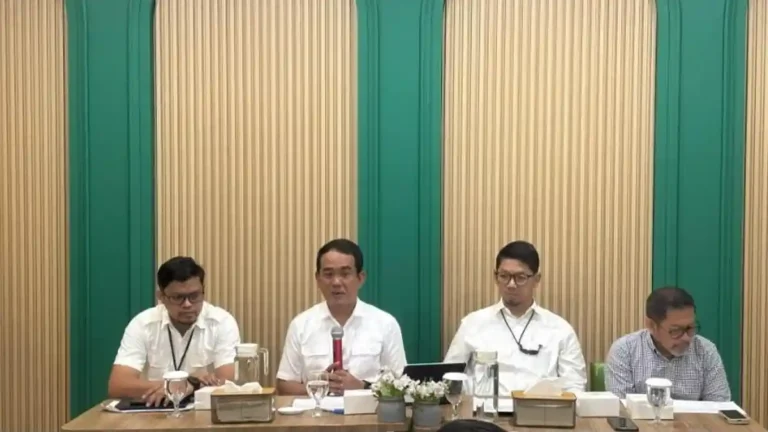 PimpinanWilayahPerumB...aBudiCahyantotengah111